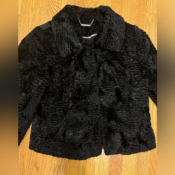 White House Black Market Black waist length faux fur coat size large - Picture 3 of 10